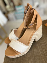 Load image into Gallery viewer, Lilliana Oasis Wedge

